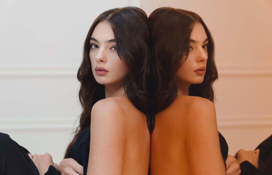Deva Cassel
