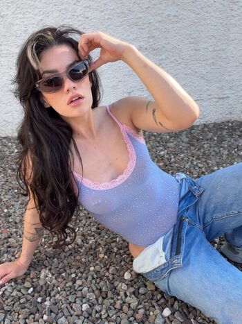 Full leaked Zoogirlq private onlyfans photo